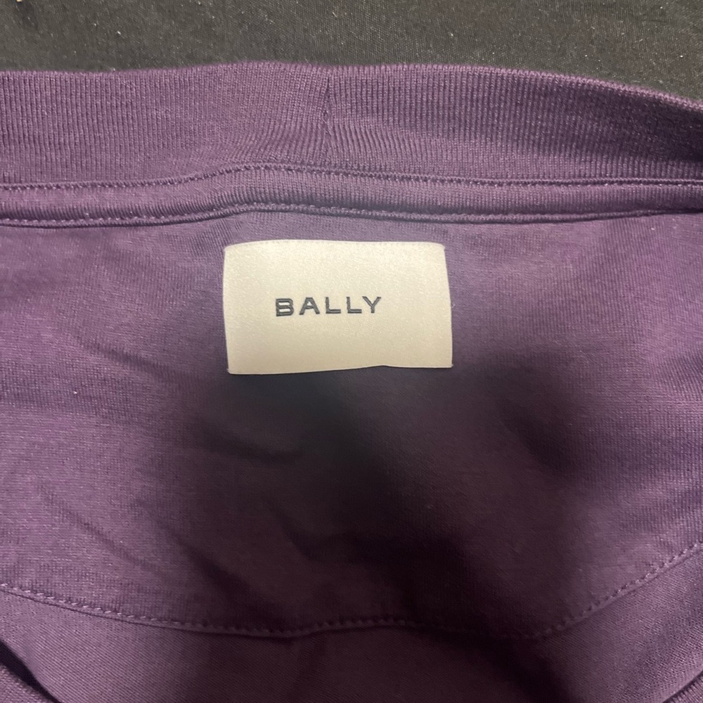 BALLY  Emblem P Graphic T-Shirt Orchid Purple  Sz: XL ) Orig: $240 - Picture 7 of 10